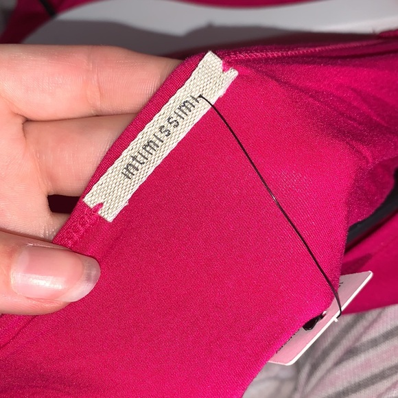 Intimissi Magenta Top Size small - Picture 4 of 6